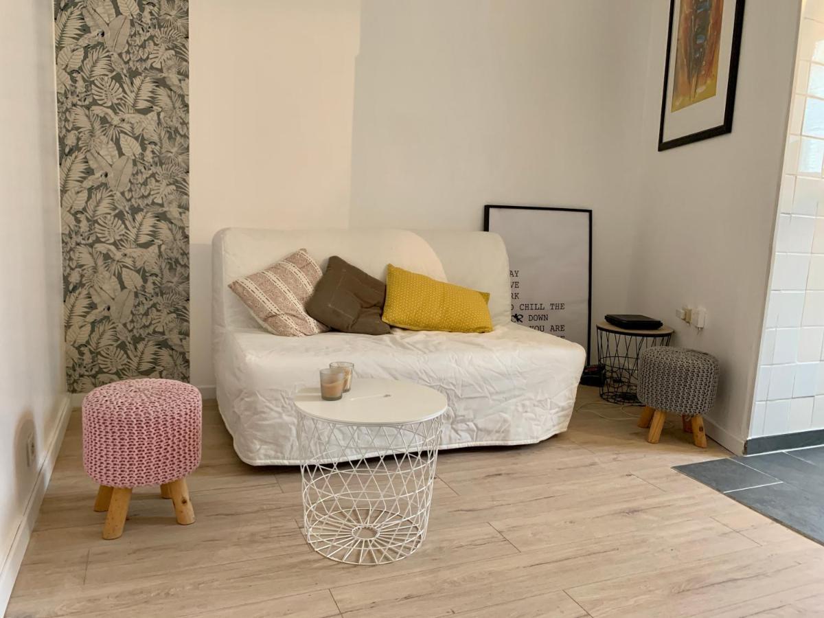 Agreable Maison Avec Parking Gratuit Sur Place. Saint-Denis  Dış mekan fotoğraf
