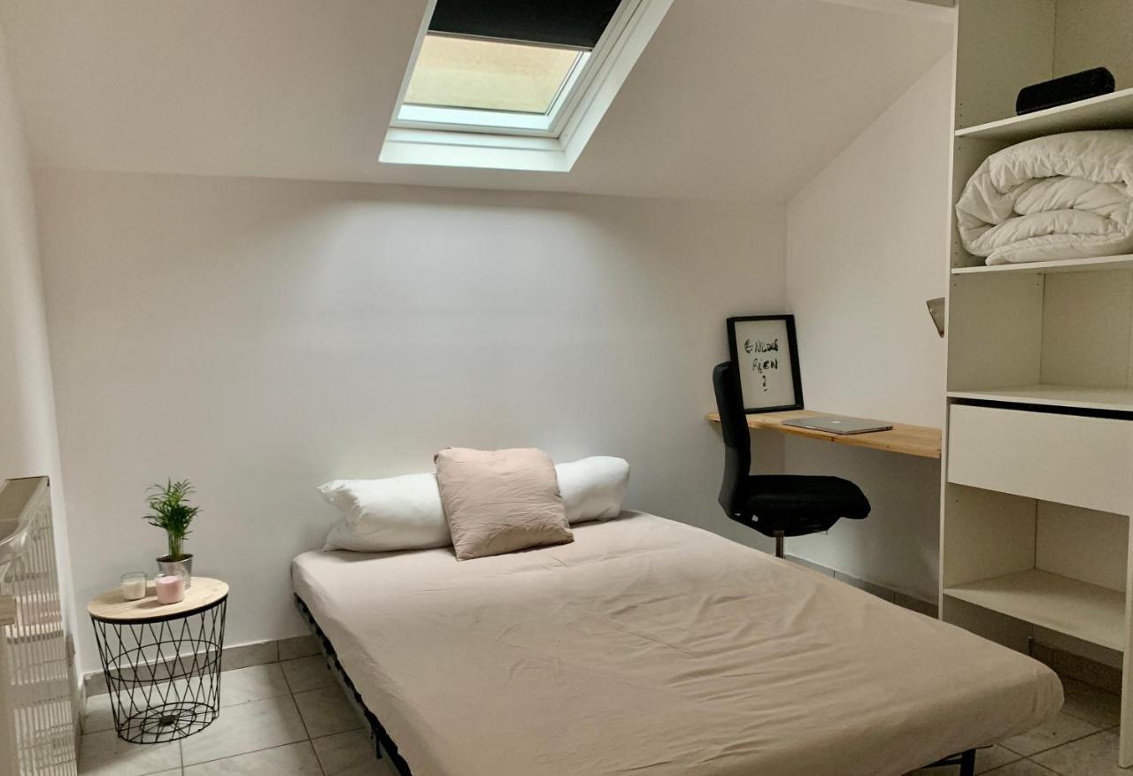 Agreable Maison Avec Parking Gratuit Sur Place. Saint-Denis  Dış mekan fotoğraf